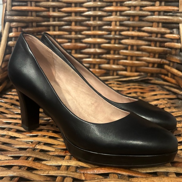 Tomaris Black Worthman Charlene Black Pump Shoes size 39/8.5US - Picture 6 of 14